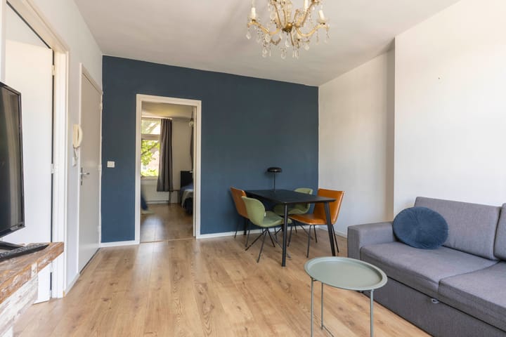 Photo 4 of Turennestraat 10-B
