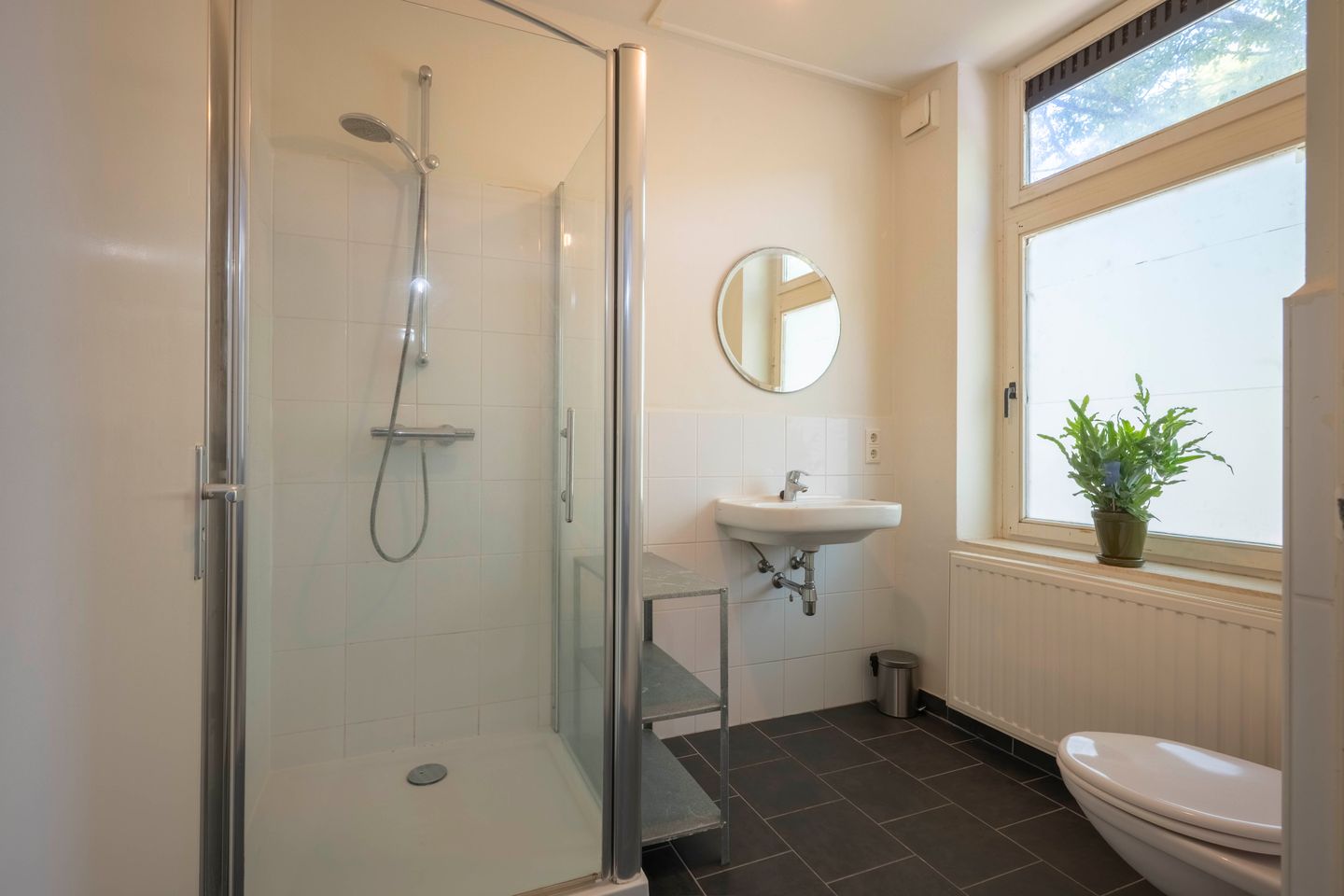 Photo 10 of Turennestraat 10-B