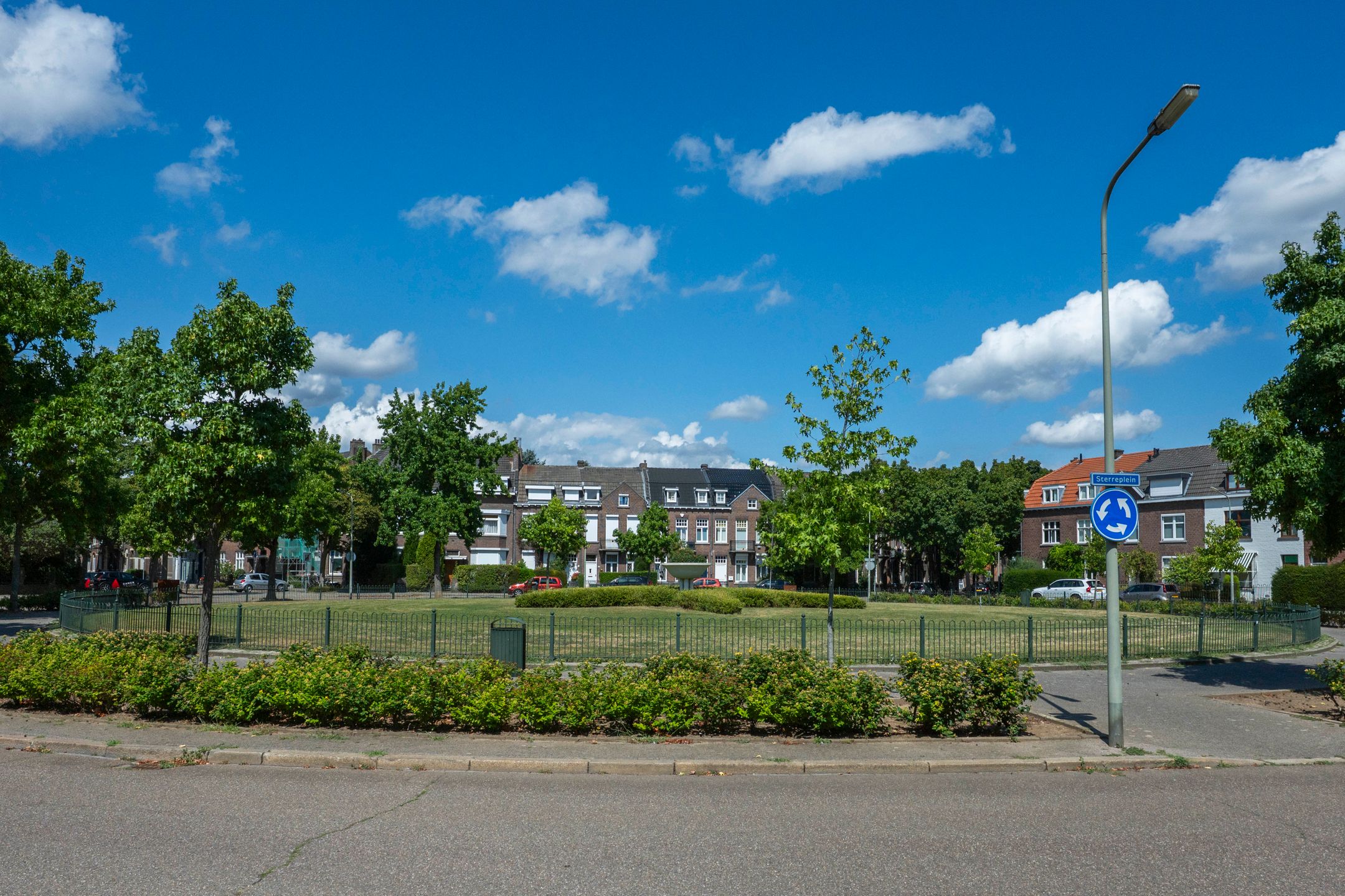 Photo 12 of Turennestraat 10-B