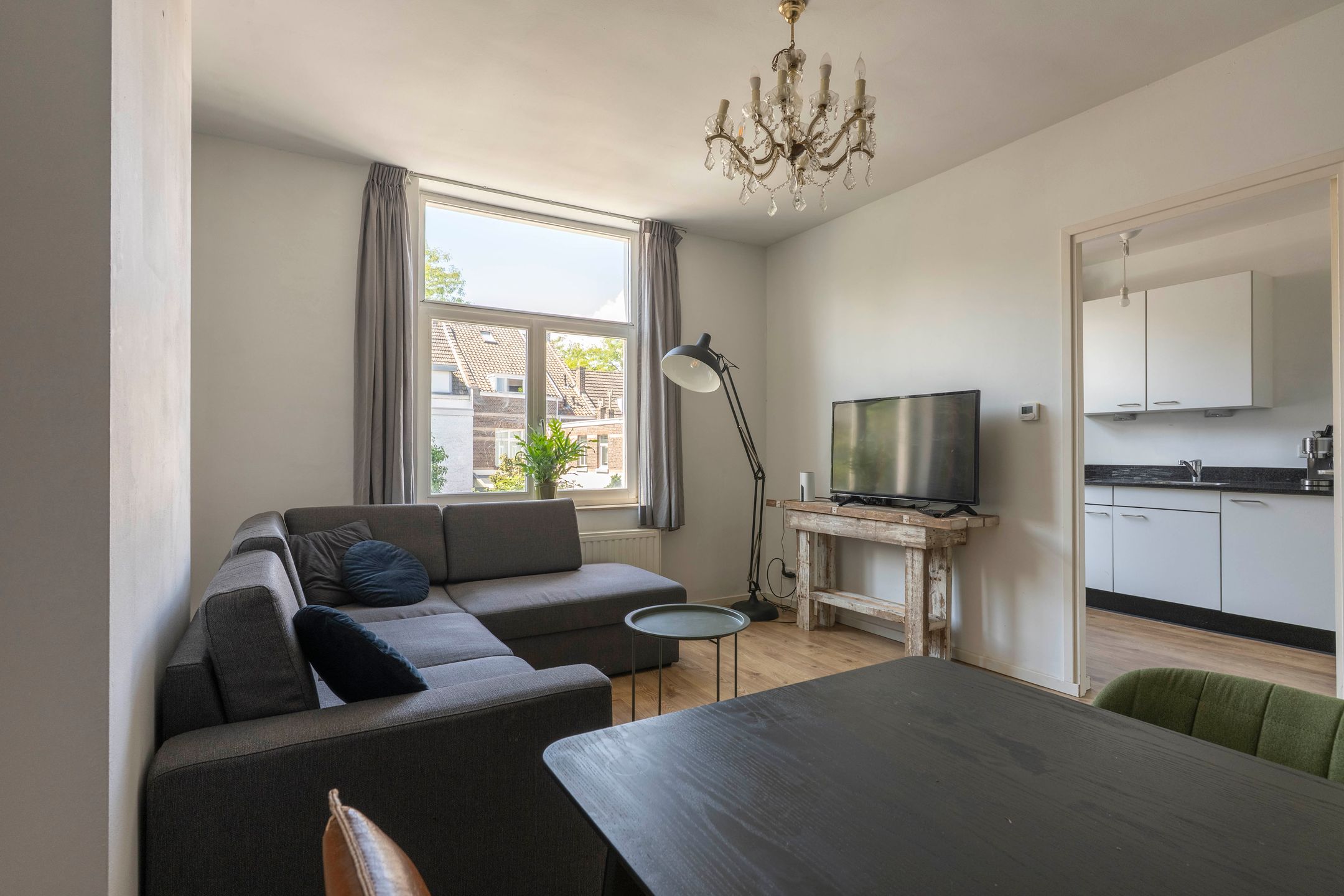 Photo 6 of Turennestraat 10-B