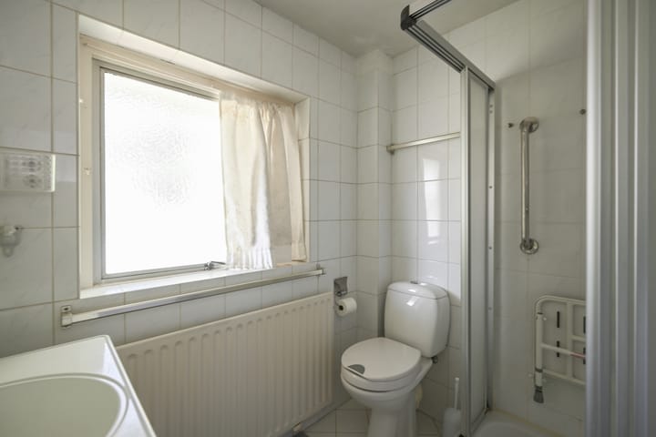 Hoekwoning te koop: Zwaluwlaan 77, Bussum