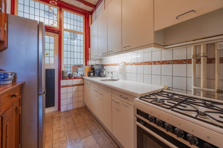 Hoekwoning te koop: Julianalaan 93, Raamsdonksveer