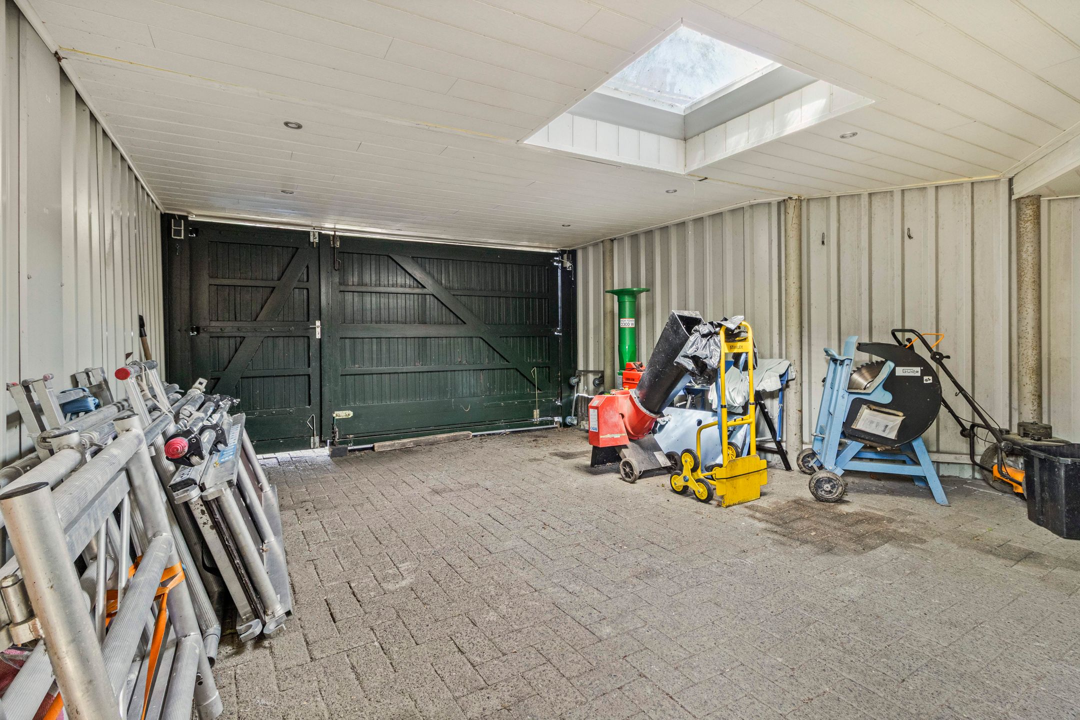 Photo 36 of Brugstraat 5