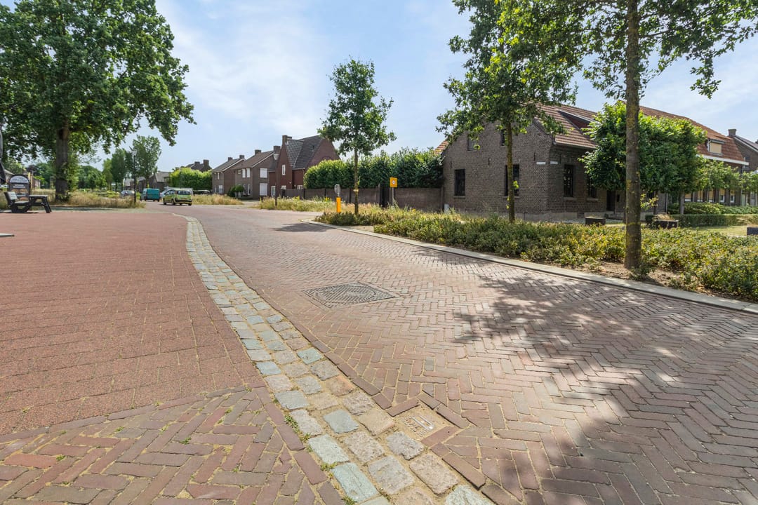 Photo 46 of Brugstraat 5