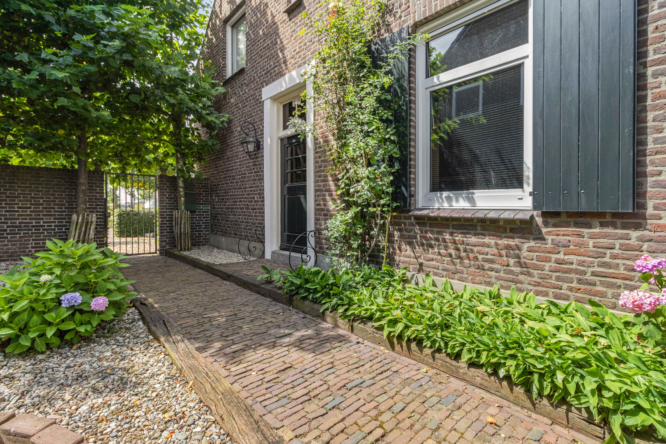 Photo 3 of Brugstraat 5