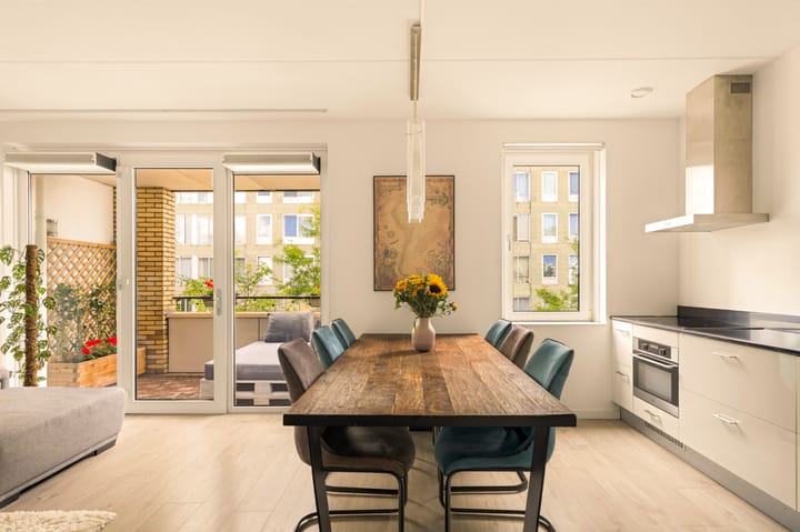 Appartement te koop: De Leeuw van Vlaanderenstraat 5A, Amsterdam