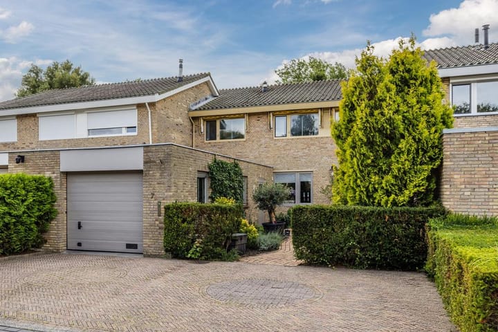 Tussenwoning te koop: Koningin Wilhelminalaan 7, Rijnsburg