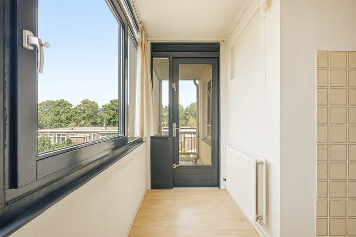 Studio te koop: Hermanus Coenradistraat 2-2, Amsterdam