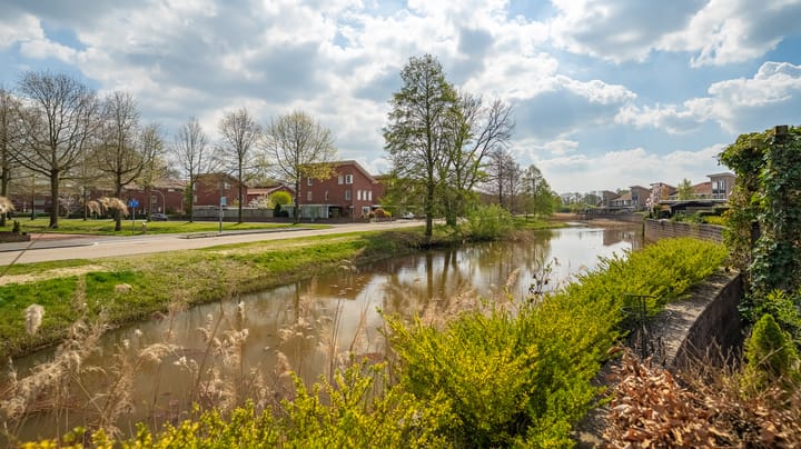 Hoekwoning te koop: Slangemuur 2, Almelo