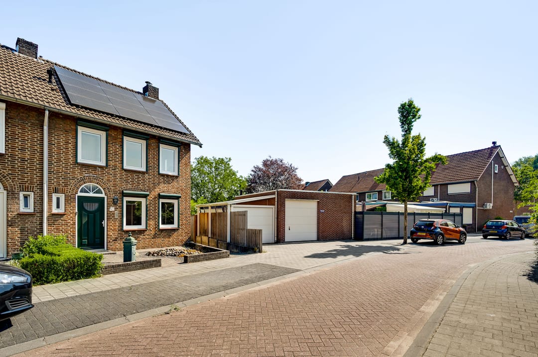 Photo 38 of Beukenlaan 2