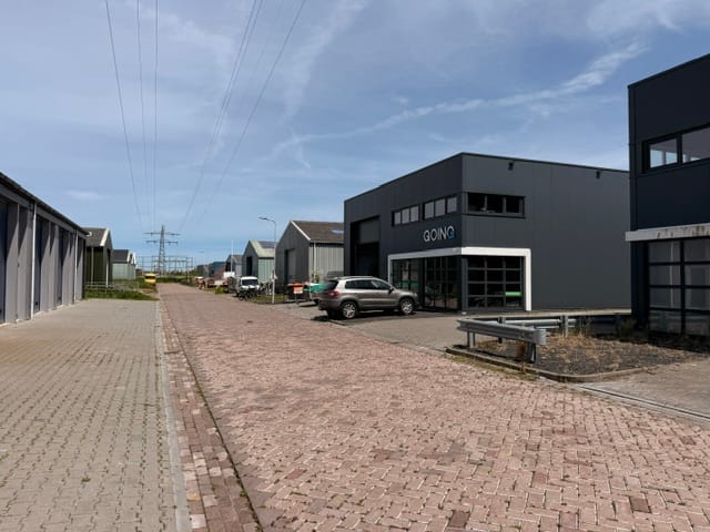 View photo 2 of Damzijl 11