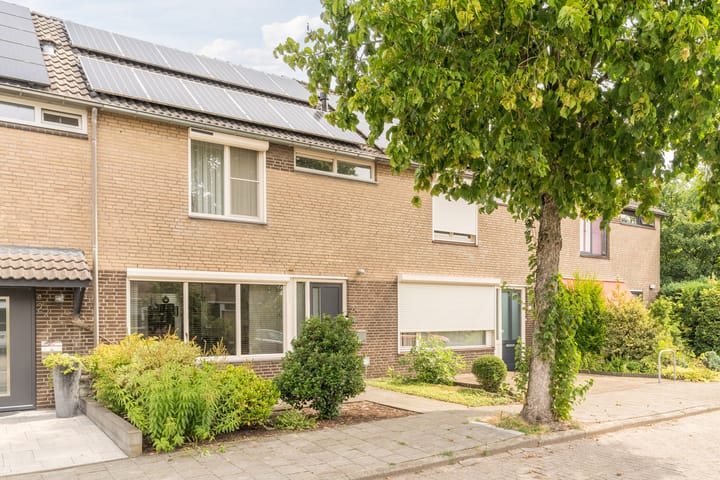 Tussenwoning te koop: Wolgastraat 24, Veghel