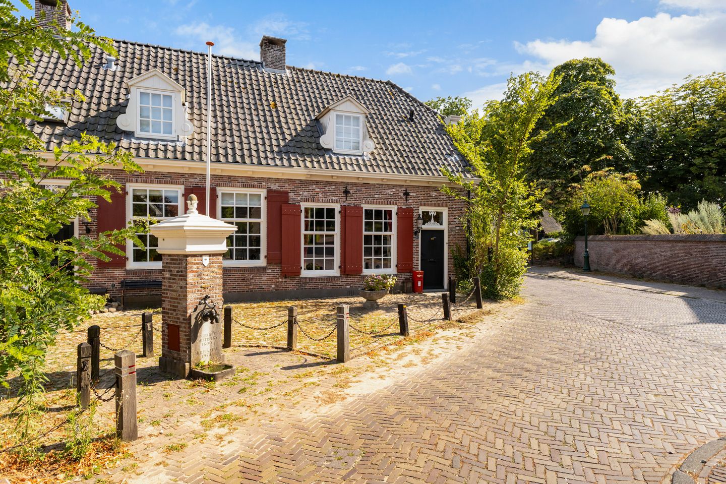 Foto 1 van Kerkstraat 11
