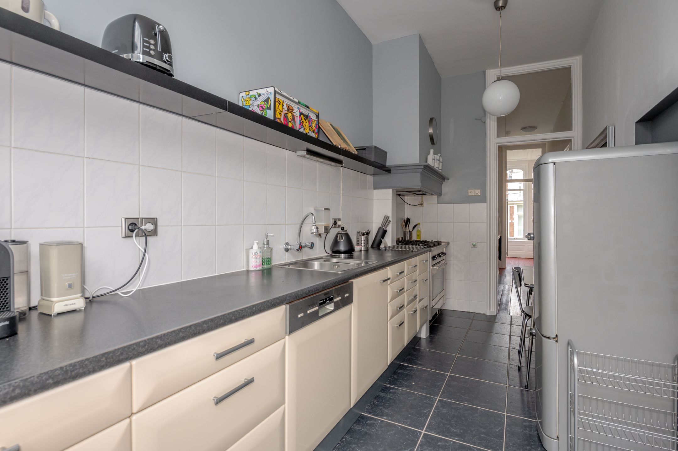 Photo 15 of Schuytstraat 18