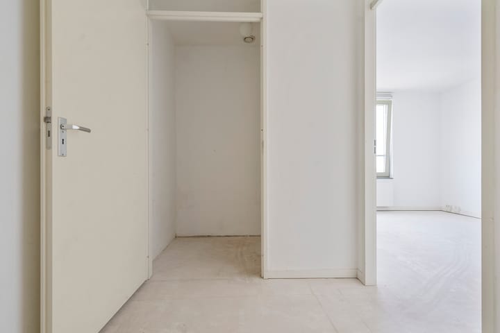 Appartement te koop: Antje Breijerstraat 255, Hoofddorp