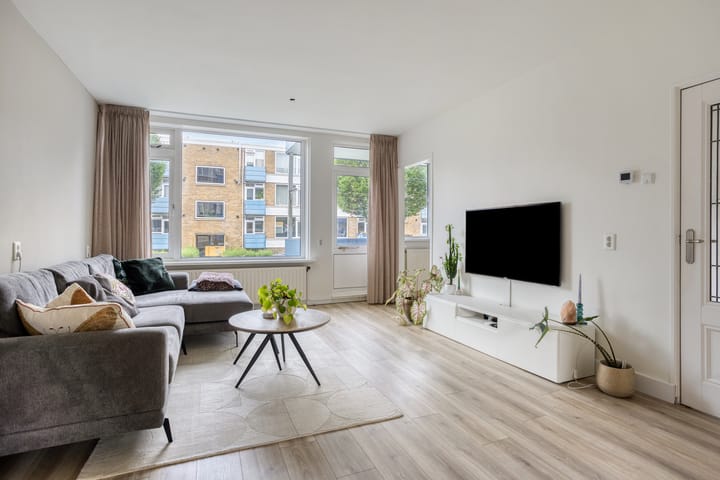 Photo 4 of Couperusstraat 18