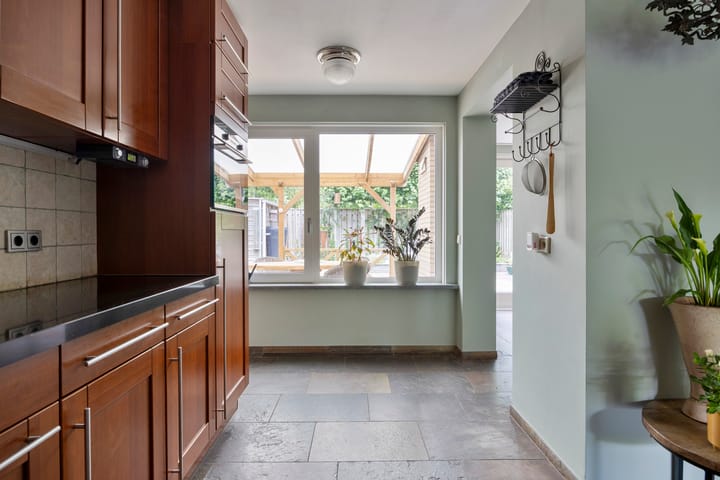 Tussenwoning te koop: Anemonelaan 8, Waalre