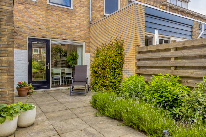 Tussenwoning te koop: Bestevaerslaan 14, Heiloo