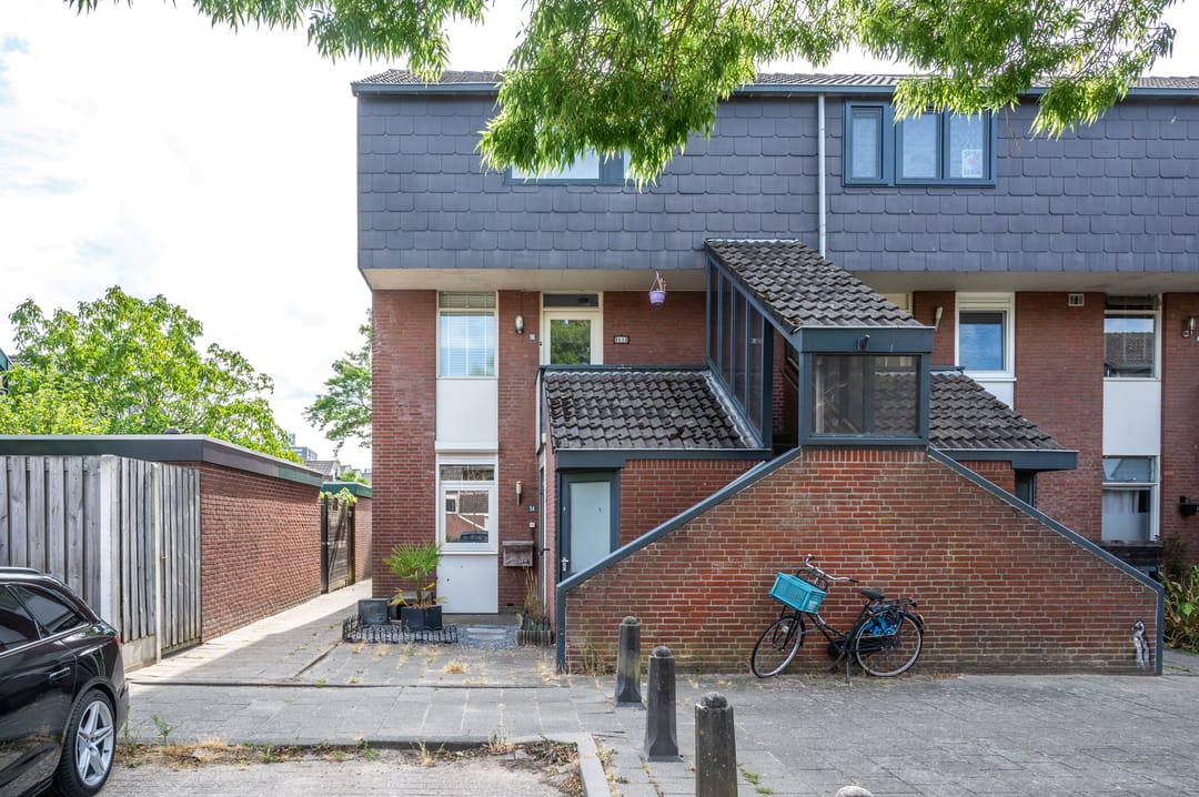 Photo 1 of Zwaluwstraat 54