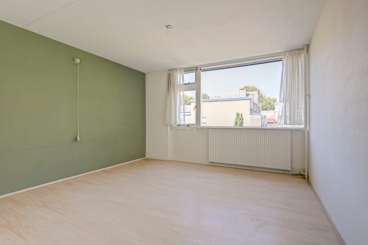 Tussenwoning te koop: Bendienlaan 12, Nieuwegein