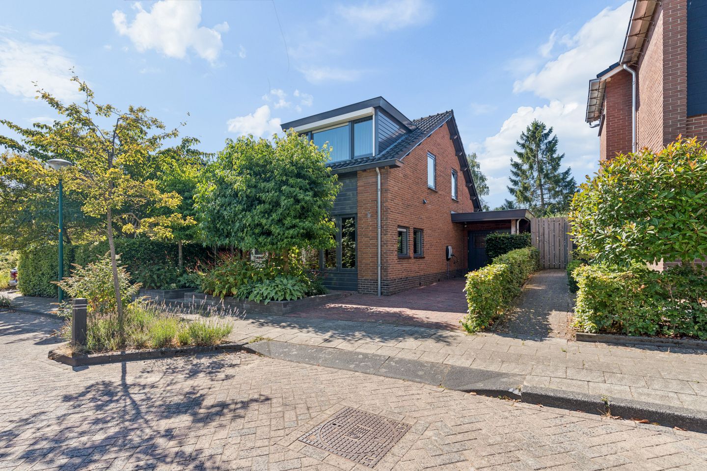 Photo 34 of Willibrordweg 10