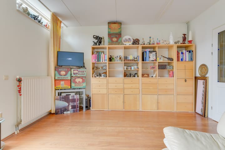 Tussenwoning te koop: Jan Schuijtlaan 9, Heiloo