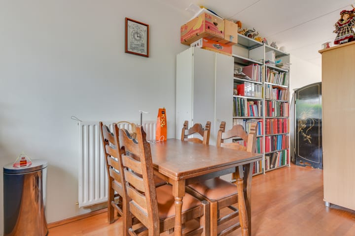 Tussenwoning te koop: Jan Schuijtlaan 9, Heiloo