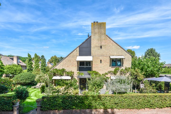 Twee-onder-één-kap te koop: Steffenshein West 24, Laren (Nh)