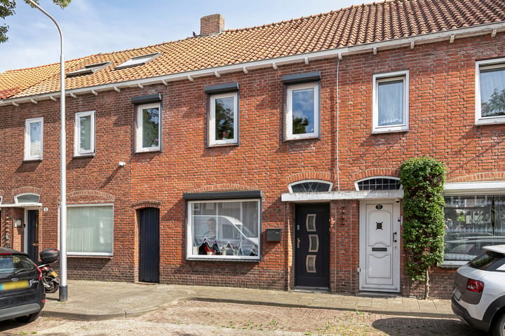 Foto 2 van Van Linschotenstraat 10