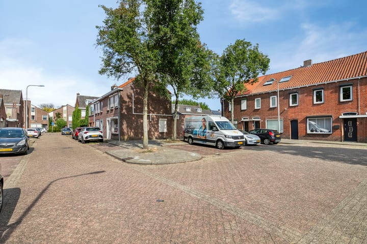 Foto 3 van Van Linschotenstraat 10