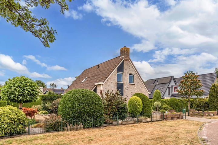 Vrijstaande woning te koop: Johannes Mooijstraat 16, Noordwolde (Fr)