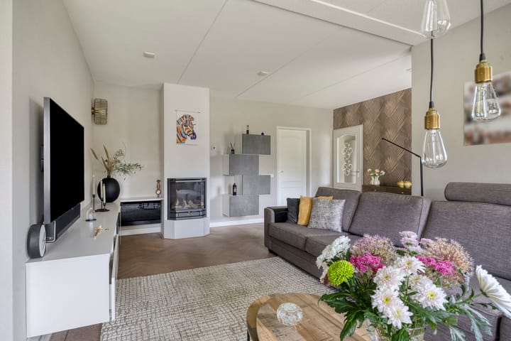 Vrijstaande woning te koop: Kerkenweg 46, Weiteveen