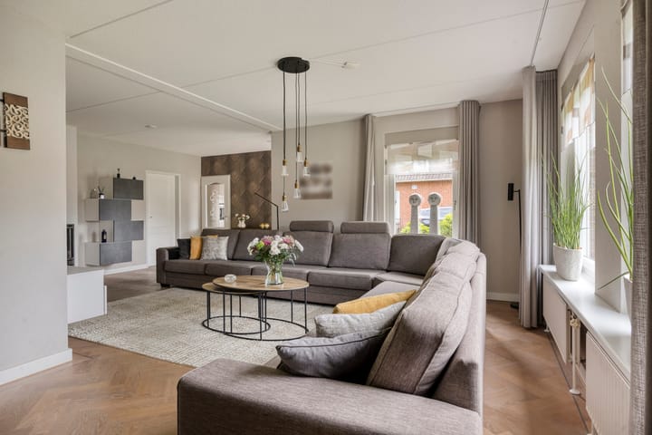 Vrijstaande woning te koop: Kerkenweg 46, Weiteveen
