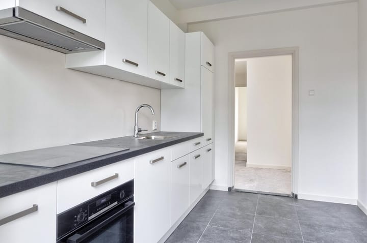 Appartement te huur: Hugo de Vrieslaan 1, Amsterdam