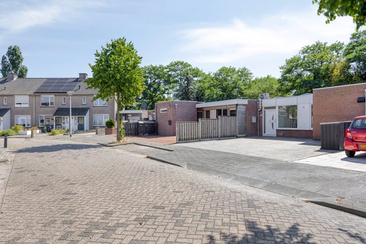 Foto 4 van Eymerickhof 77