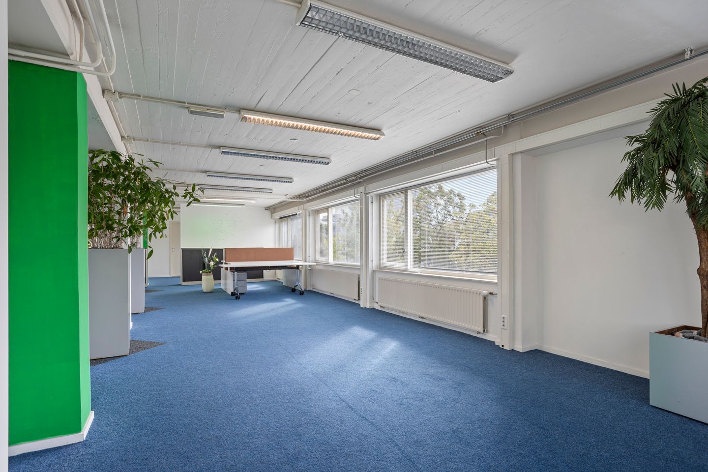 Bekijk foto 2 van Verrijn Stuartlaan 38-b
