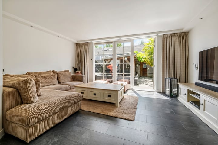 Hoekwoning te koop: Couperusweg 50, Almere