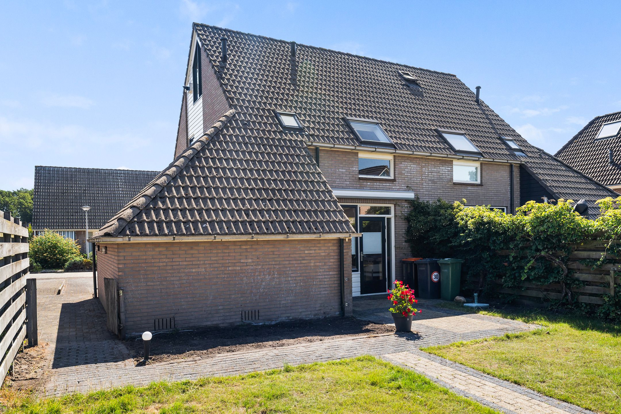 Photo 24 of Bente 6