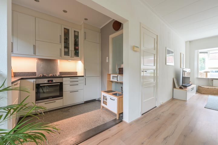 Foto 4 van Merwedestraat 1