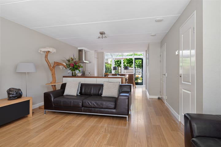 Tussenwoning te koop: Dorsvlegel 30, Warmenhuizen