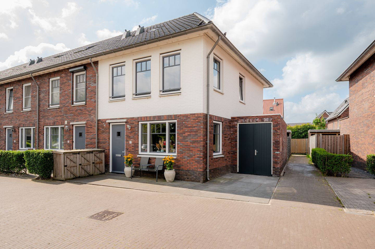 Foto 1 van Madeliefdreef 11