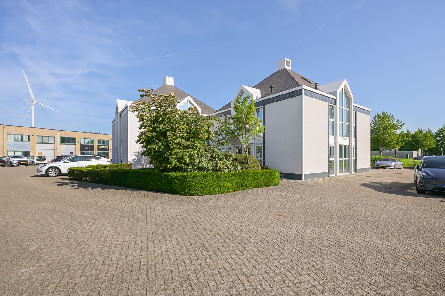 Bekijk foto 2 van Rendementsweg 2-A