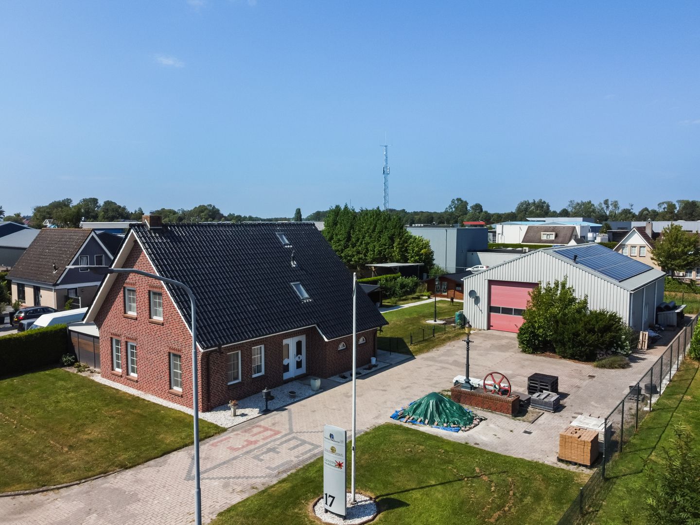 View photo 1 of Hanzeweg 17