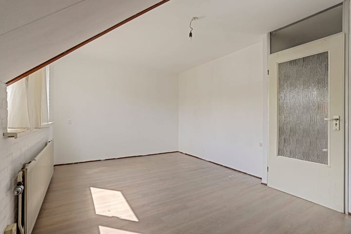 Tussenwoning te koop: Kraaiheide 8, Rotterdam