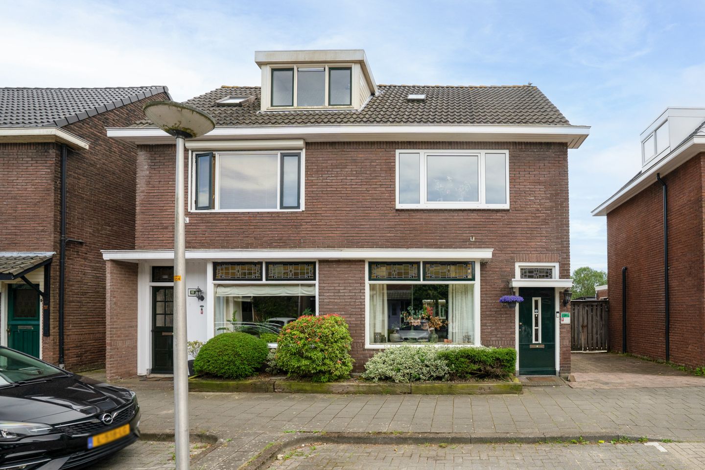Foto 1 van Van Diemenstraat 66