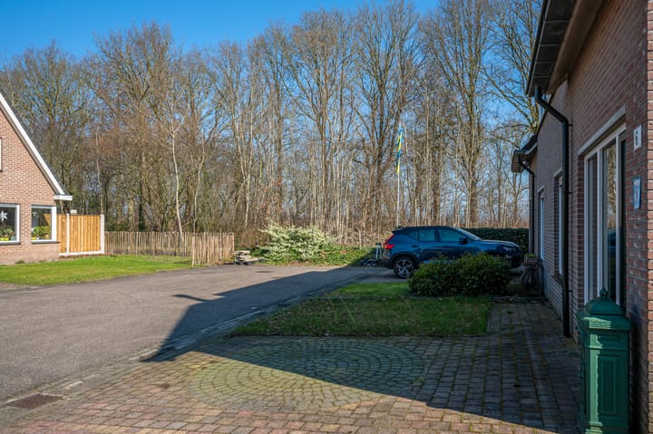 Twee-onder-één-kap te koop: De Snikke 6, 'T Haantje