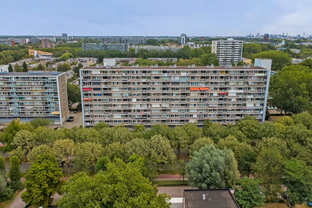 Photo 32 of Holysingel 128