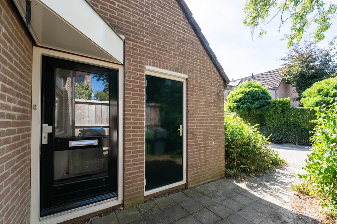 Photo 11 of Pinksterbloem 48