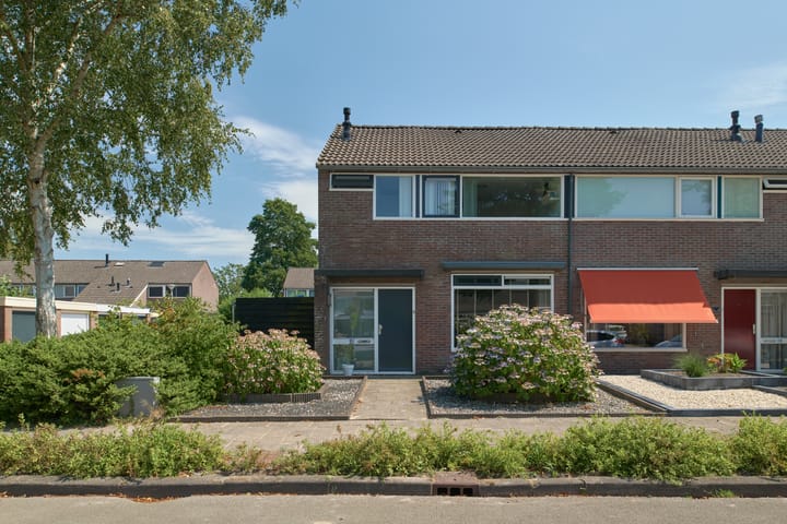 Hoekwoning te koop: De Ulekamp 137, Joure