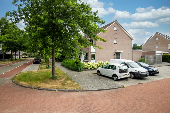 Hoekwoning te koop: Hoofdspoor 41, Genemuiden